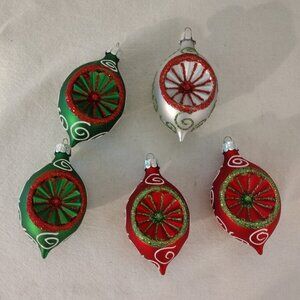 LOT OF 5 Christmas Ornaments.